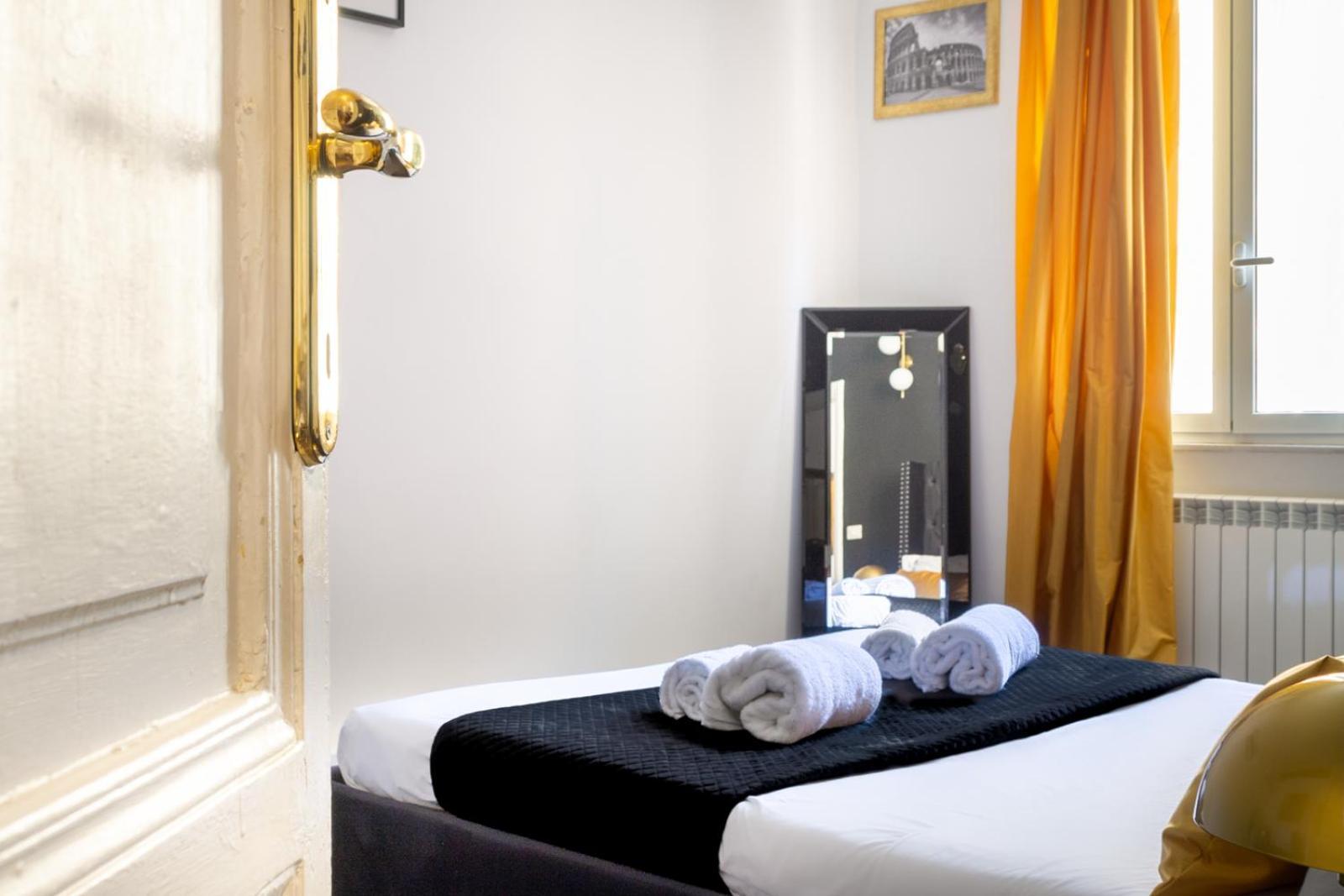 Tp Apartment Luxury San Giovanni Rome Buitenkant foto